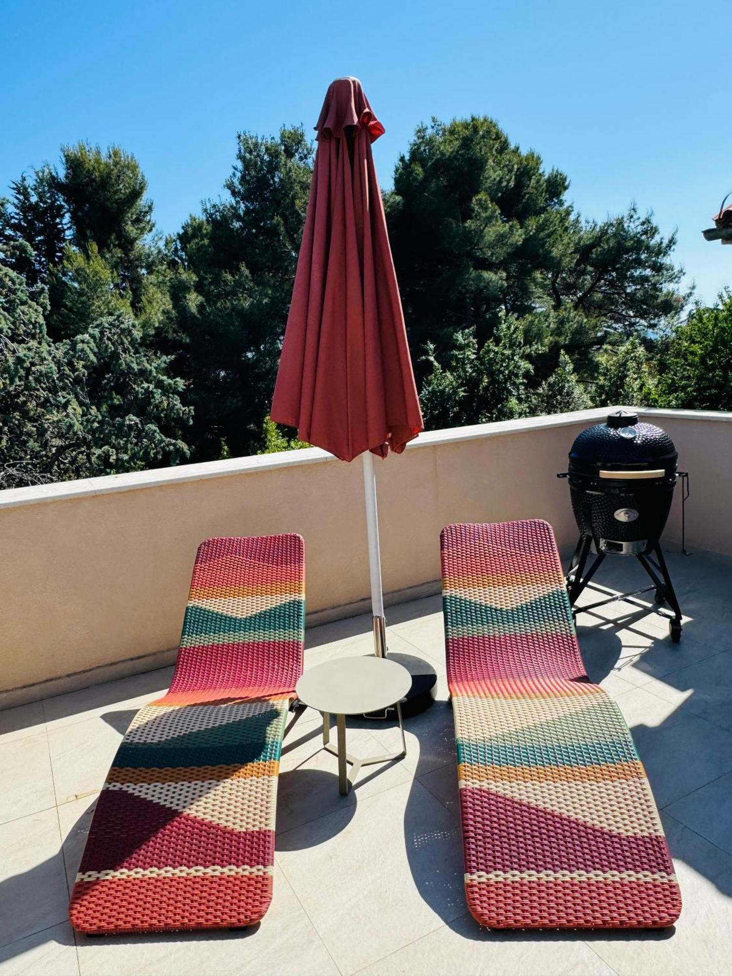 Just Renovated Stylish 2 Bedrooms Apartment Only A Few Steps From The Beach! Novigrad  Exterior photo